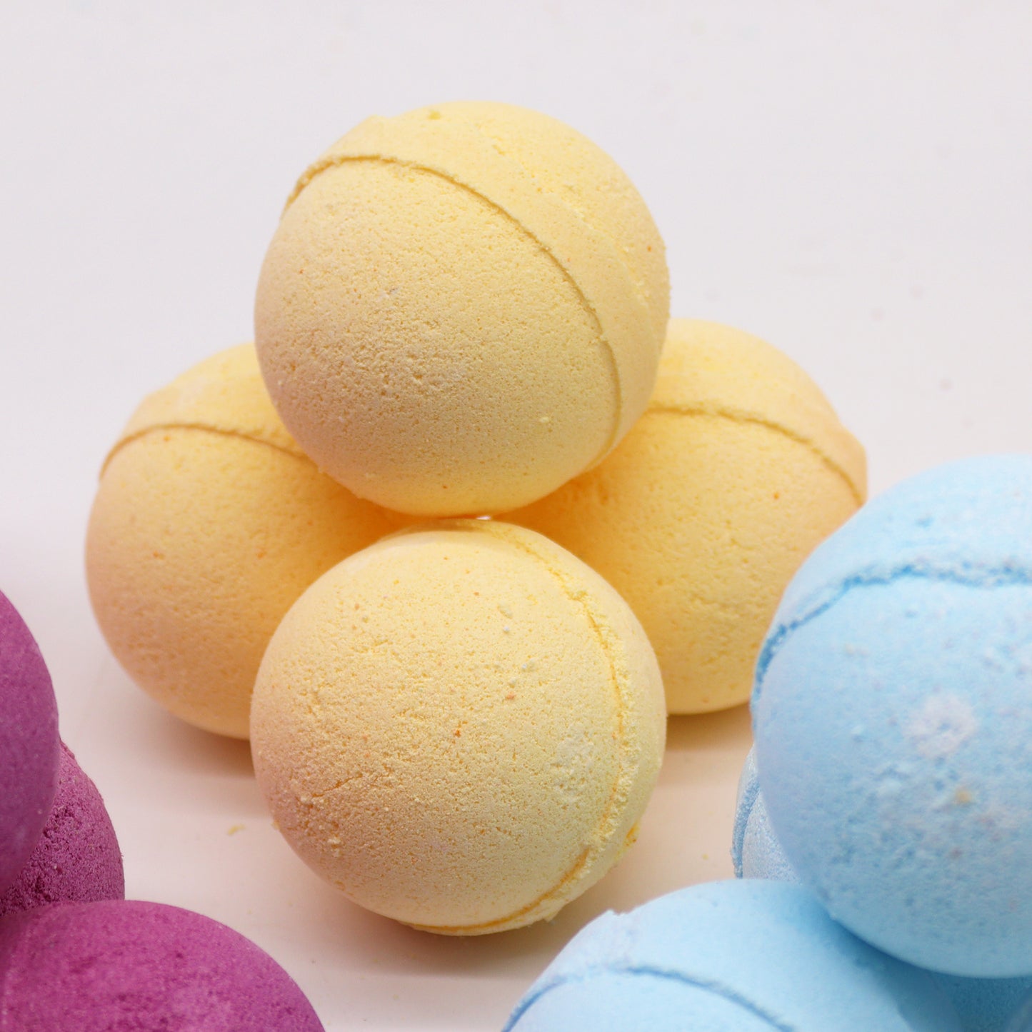 Natural Chamomile & Grapefruit Essential Oils Bath Bomb - Starlit Wisdom